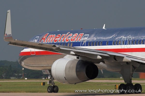 AAweb11.jpg - American Airlines Boeing 757 - Order an Aviation Print Below or email info@iesphotography.co.uk for other usage