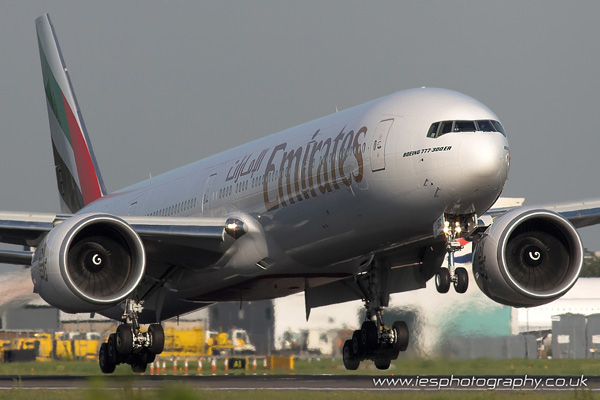 ek9.jpg - Emirates Boeing 777 - Email - info@iesphotography.co.uk for photo usage or order a print below