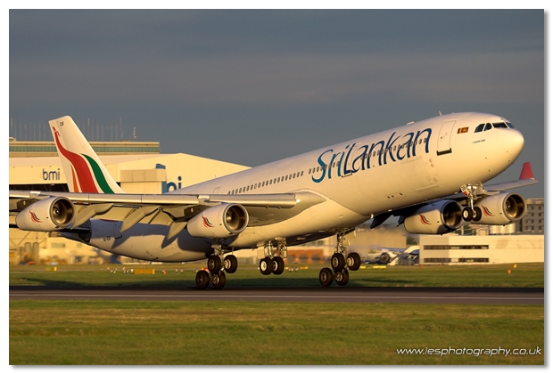 4radbaa.jpg - A340 Sri Lankan