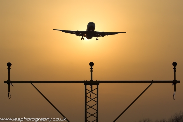 airbus_ils_light_wm.jpg
