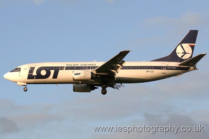 LOT-Polish-Airlines-Image_LHR_A.jpg - LOT - Polish Airlines