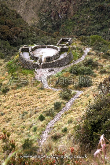inca_ruins_path_wm.jpg - Inca Ruins