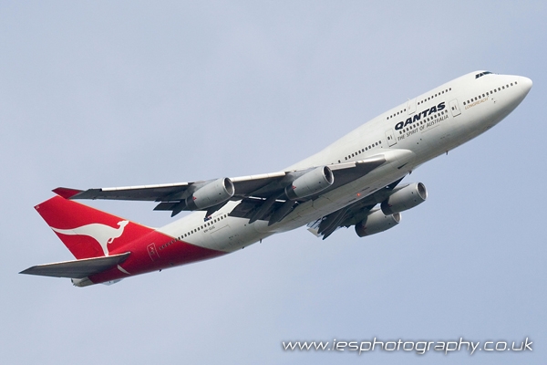 QF4.jpg - QANTAS