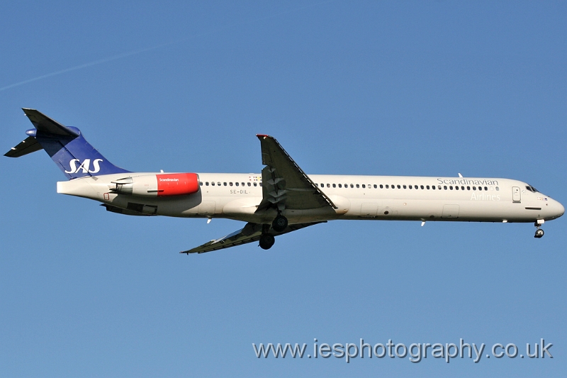 SEDIL_290106_LHR.jpg - Scandinavian Airlines - SAS