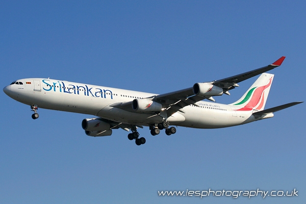 sri10.jpg - Sri Lankan - Order a Print Below or email info@iesphotography.co.uk for other usage