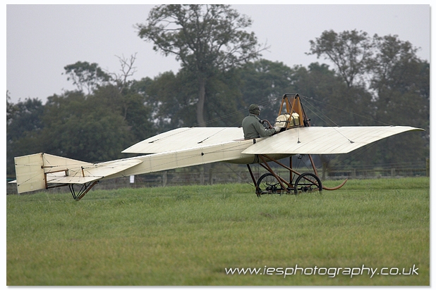 old_dd.jpg - Old Warden Shuttleworth Collection