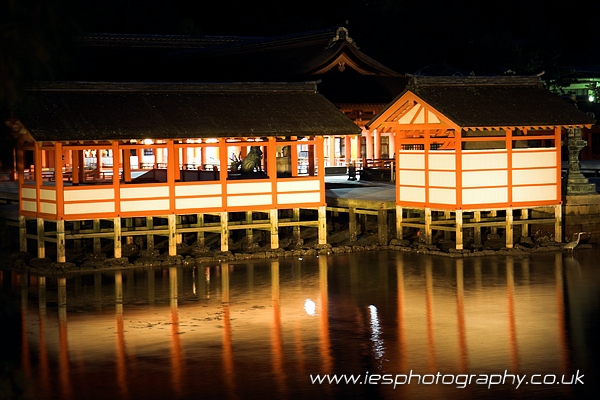 miyajima_float1.jpg - Miyajima Island