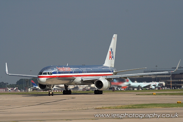 AAweb15.jpg - American Airlines Boeing 757 - Order an Aviation Print Below or email info@iesphotography.co.uk for other usage