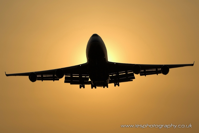 sunset747.jpg - Singapore Airlines - Order a Print Below or email info@iesphotography.co.uk for other usage